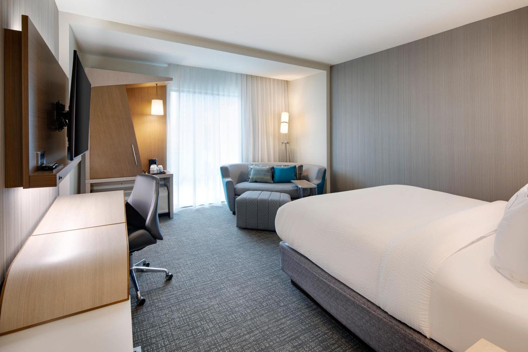 Courtyard By Marriott Atlanta Vinings/Galleria Смирна Экстерьер фото