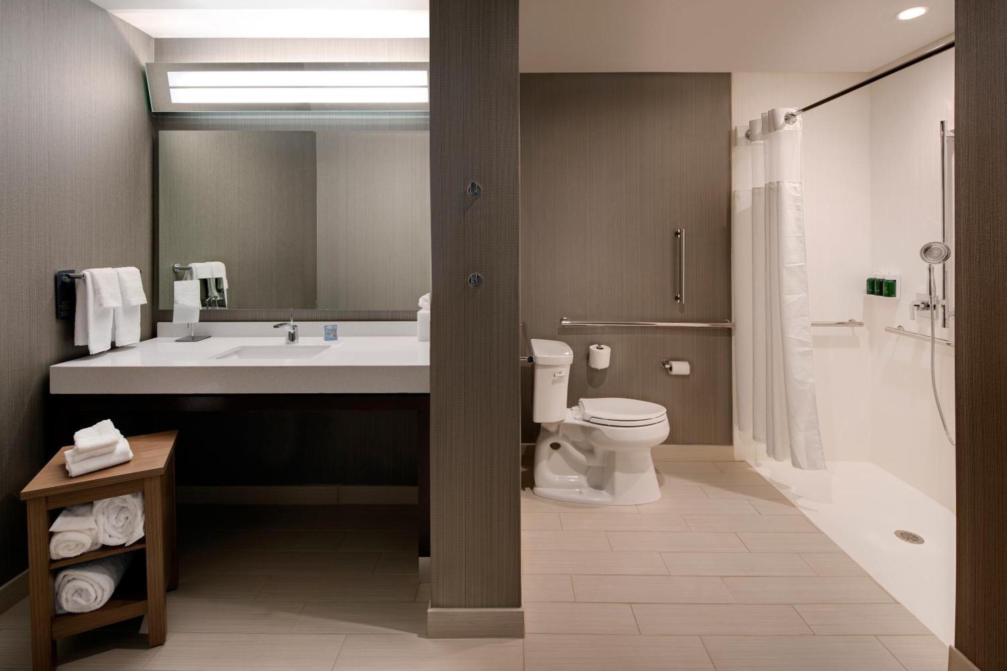 Courtyard By Marriott Atlanta Vinings/Galleria Смирна Экстерьер фото