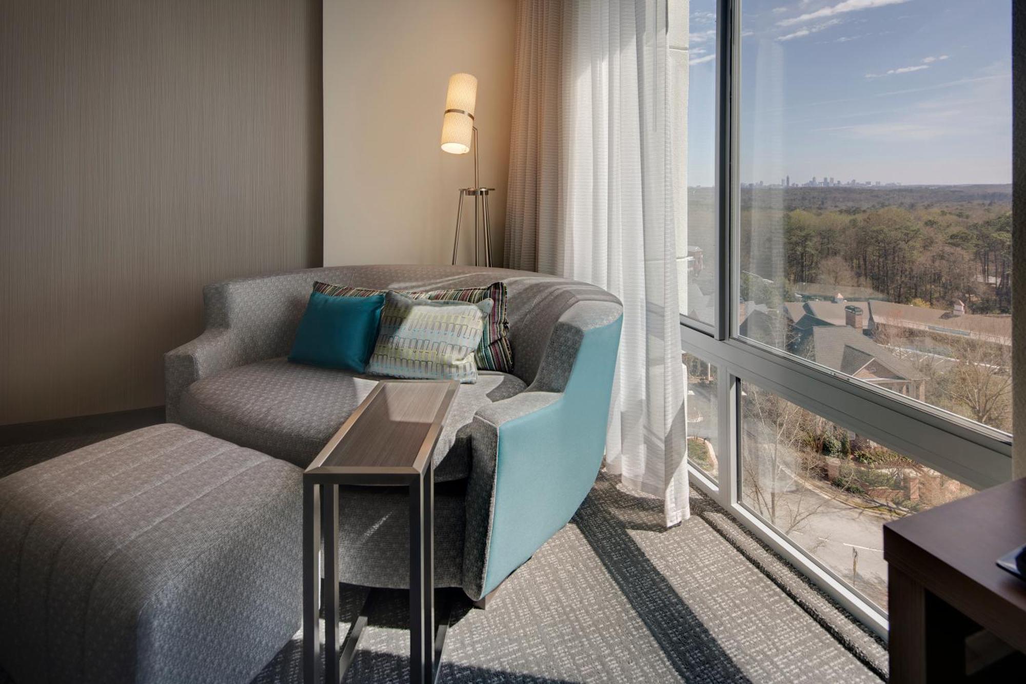 Courtyard By Marriott Atlanta Vinings/Galleria Смирна Экстерьер фото