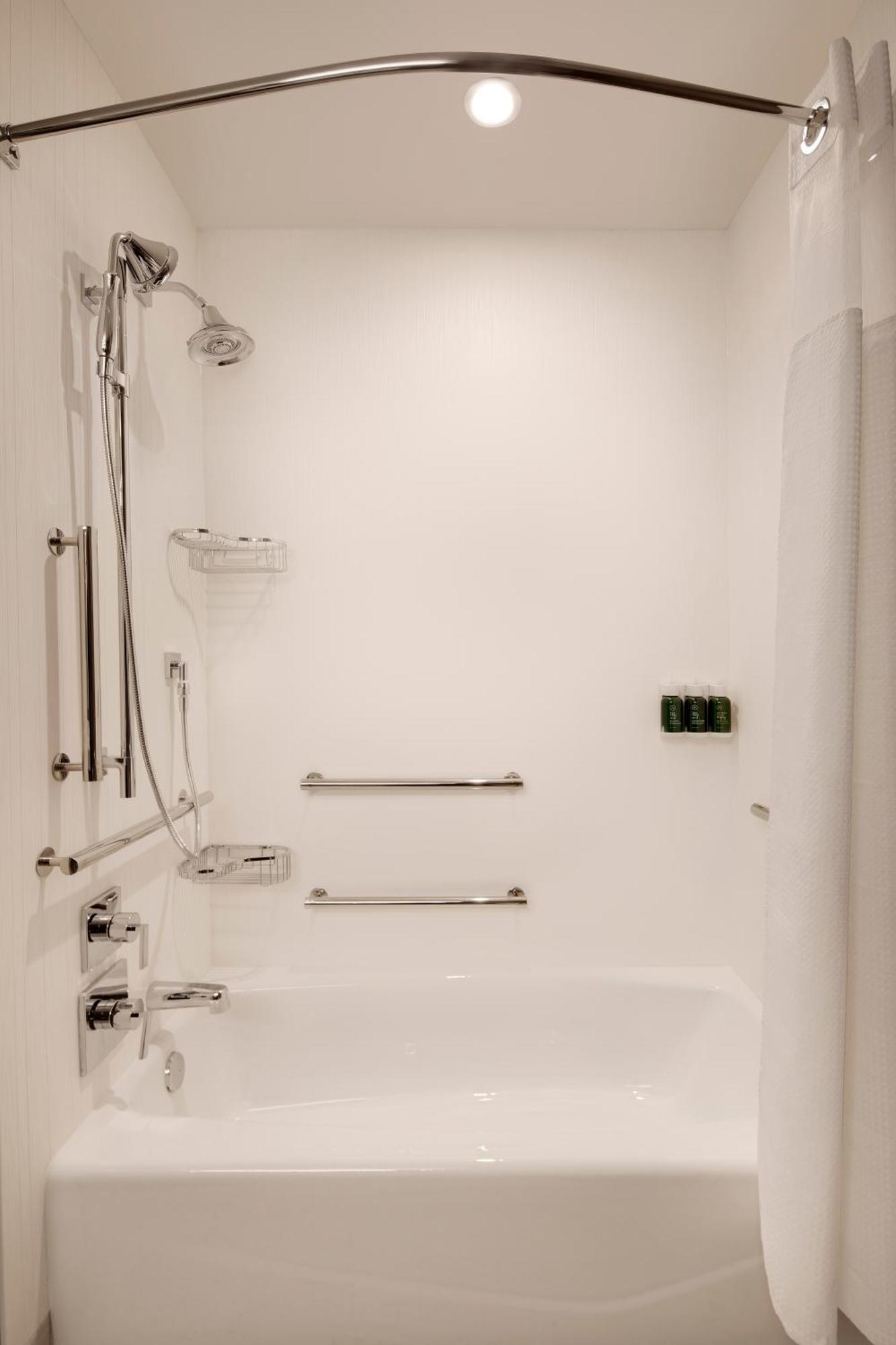 Courtyard By Marriott Atlanta Vinings/Galleria Смирна Экстерьер фото