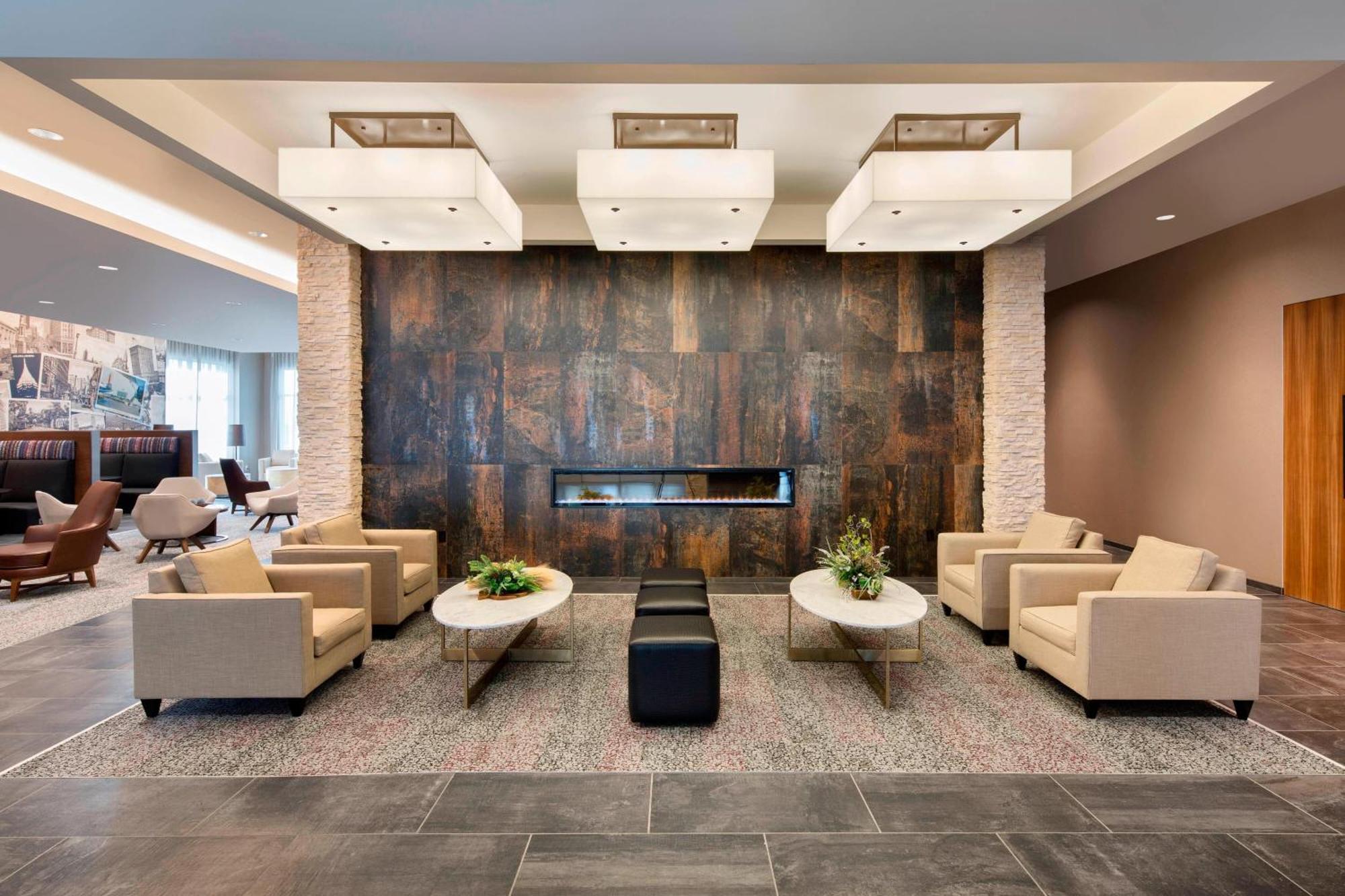 Courtyard By Marriott Atlanta Vinings/Galleria Смирна Экстерьер фото