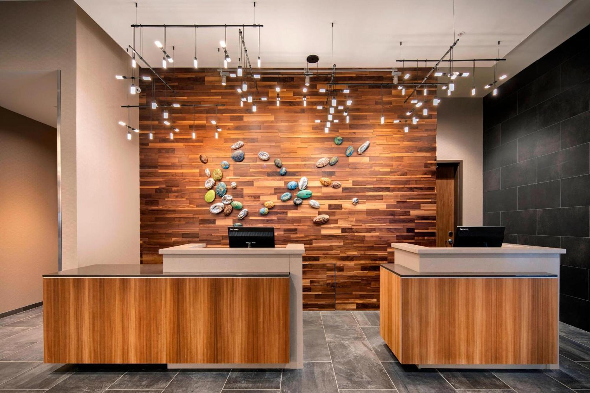 Courtyard By Marriott Atlanta Vinings/Galleria Смирна Экстерьер фото